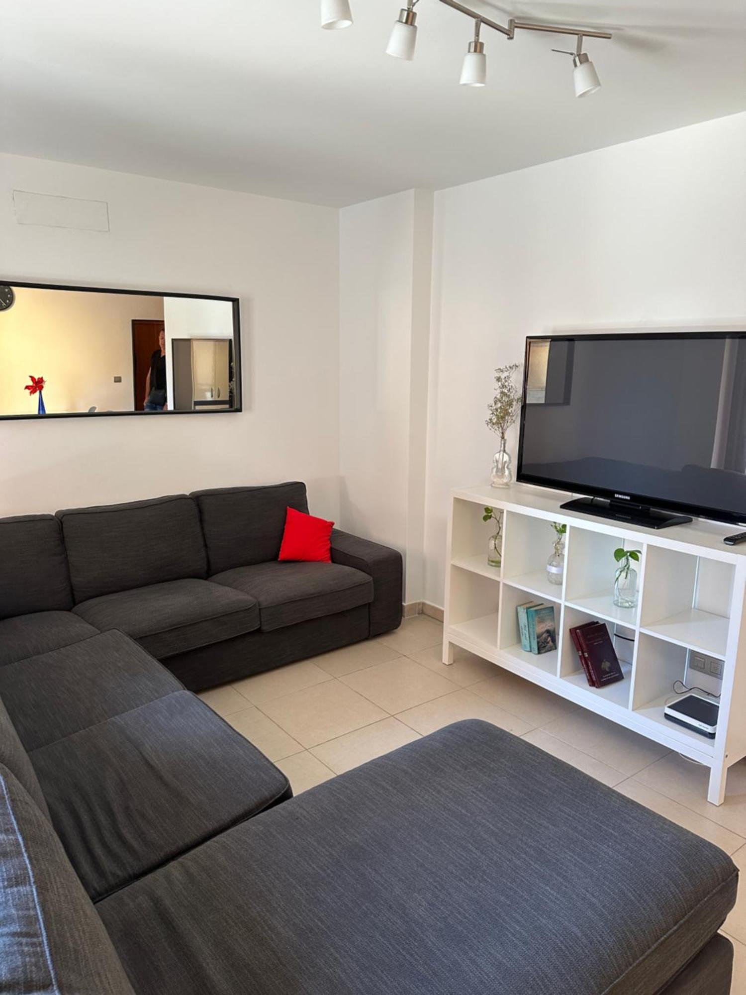 Alcala Seaside Apartment, Two Rooms, Private Parking Alcalá de Henares Exterior foto