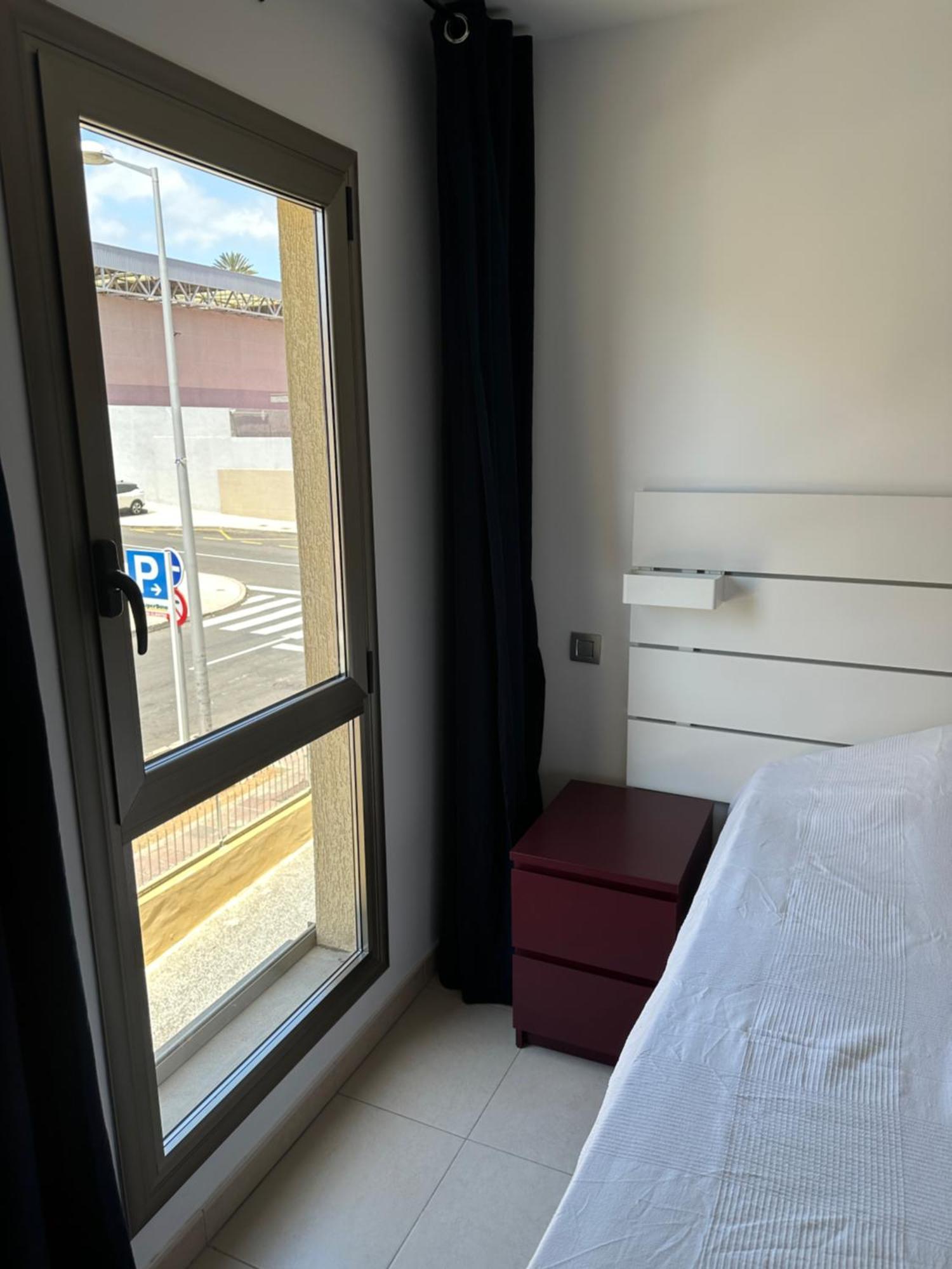 Alcala Seaside Apartment, Two Rooms, Private Parking Alcalá de Henares Exterior foto